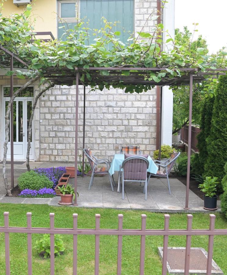 Apartman Simovic 트레빈예 외부 사진